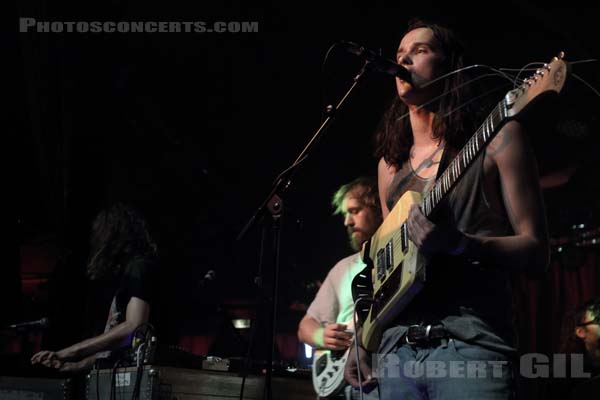 KING GIZZARD AND THE LIZARD WIZARD - 2017-06-22 - PARIS - Cabaret Sauvage - Nicholas Roderick Craig - Ambrose Kenny-Smith